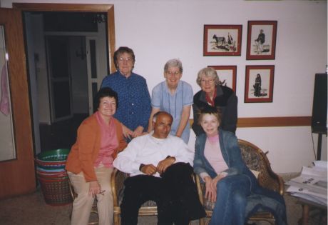 Left to right: Mairead, Cynthia Banas (Catholic Worker), Mordechai, Kathy Boylan (CW), Susannah York and Mary Eoloff