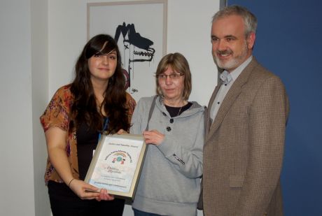 Amnesty Ireland presents a human rights award from local schoolchildren