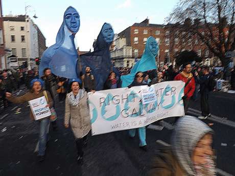 Galway protesters arriving at Merrion Square