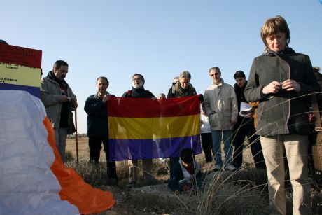 One minute's silence for those who fell at Jarama