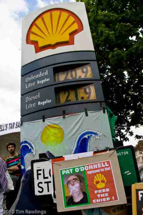 Anti-Shell "Party At The Pumps" London