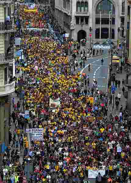 150,000 people education strike in barcelona, 2 days ago (no report of it in irish media)