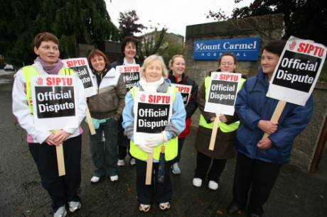 On the Picket lines at Mount Carmel hospital