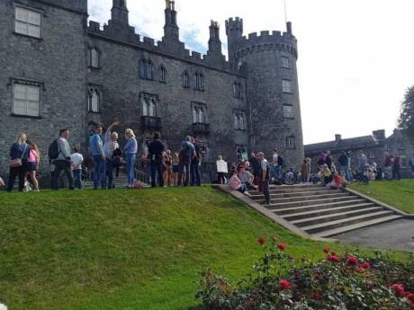 free_people_of_kilkenny_protest_at_castle.jpg